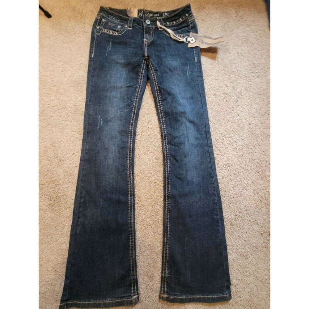 LA idol USA Jeans Boot Cut Dark Wash Jeans Size 31 x 34 size 9 NWT